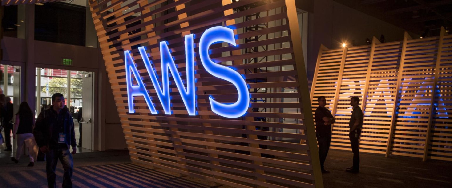 Unlock the Power of Data Analysis with AWS